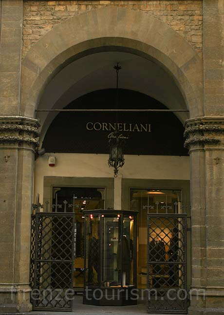A corneliani divat Firenzeben foto