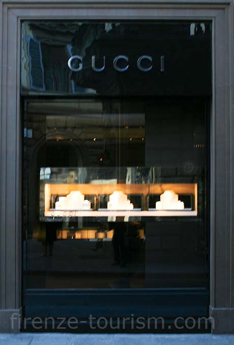 A Gucci Divathaz Firenzeben