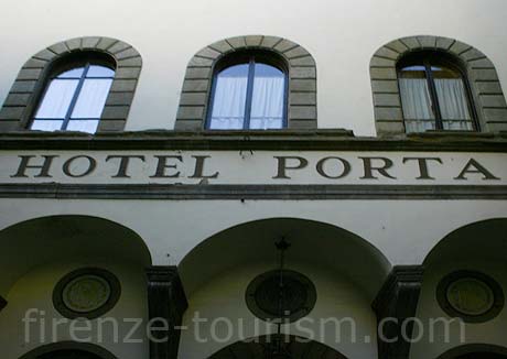 A porta rossa hotel Firenzeben foto