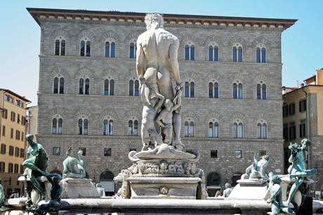 Neptune fountain in piazza della signoria Florence