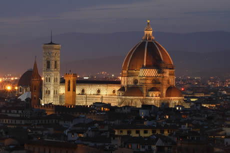 городской ландшафт и Duomo во Флоренции